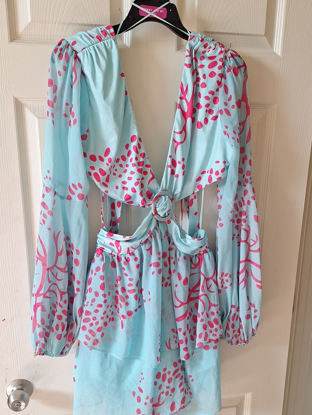 FASHION NOVA Aqua and Pink Printed V-Neck Cutout Long-Sleeve Top